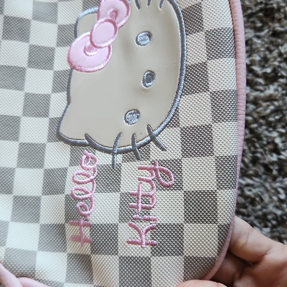 Hello kitty mini purse - Picture 6 of 8